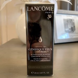 LANCOME ADVANCED GÉNIFIQUE LIGHT PEARL EYE SERUM
De-Puffing & Illuminating.